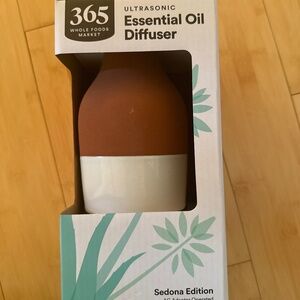 365 Essential oil diffuser NEW